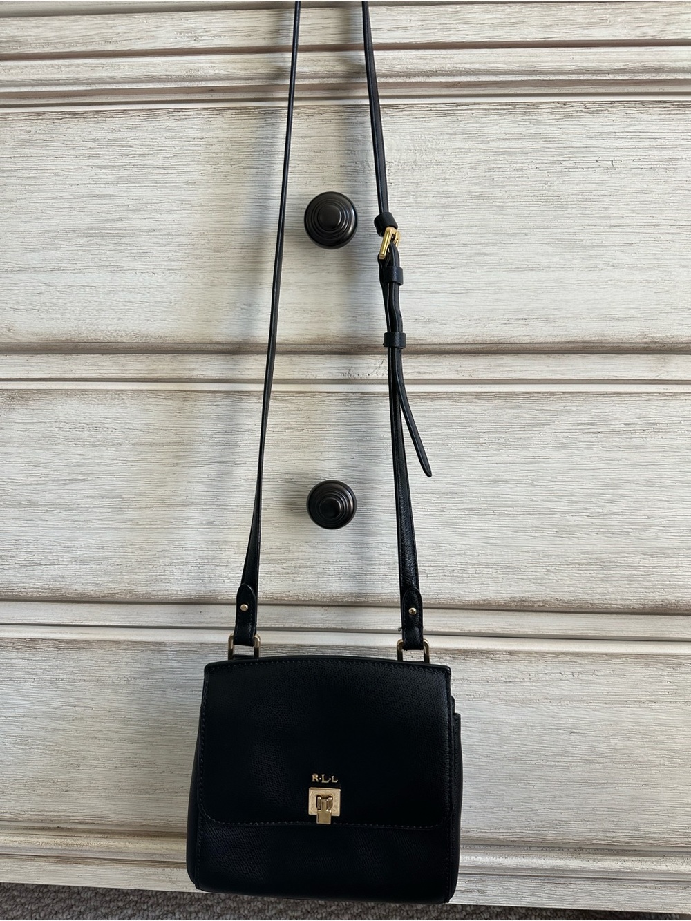 Ralph Lauren Black Leather Shoulder Bag with Gold Hardware - Picture 11 of 13
